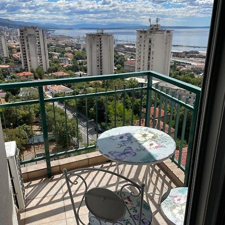 Apartment With Amazing City View Rijeka Exterior photo